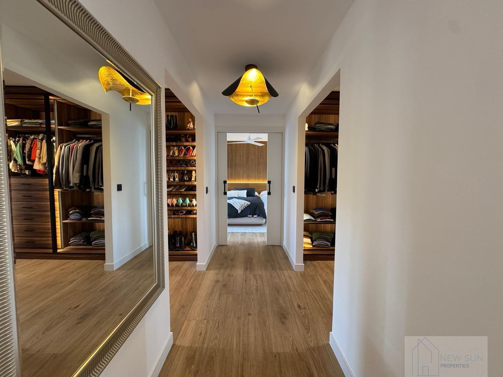 For sale of villa in Orihuela Costa