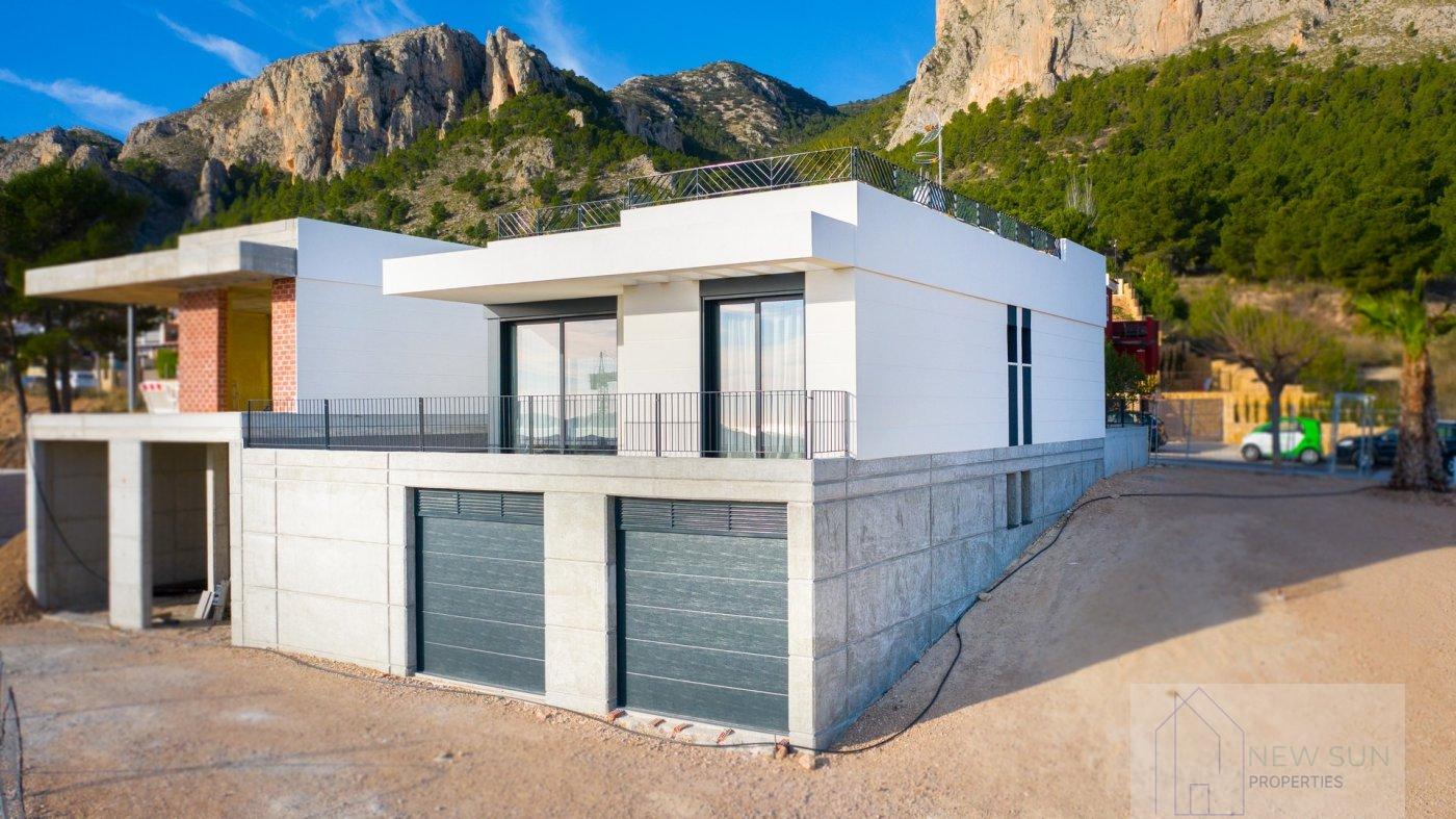 For sale of villa in Polop