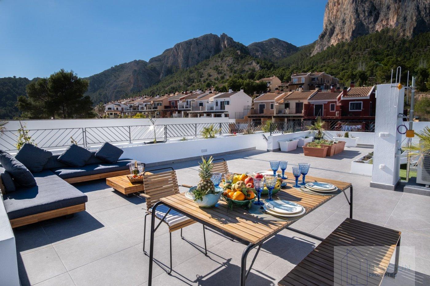 For sale of villa in Polop