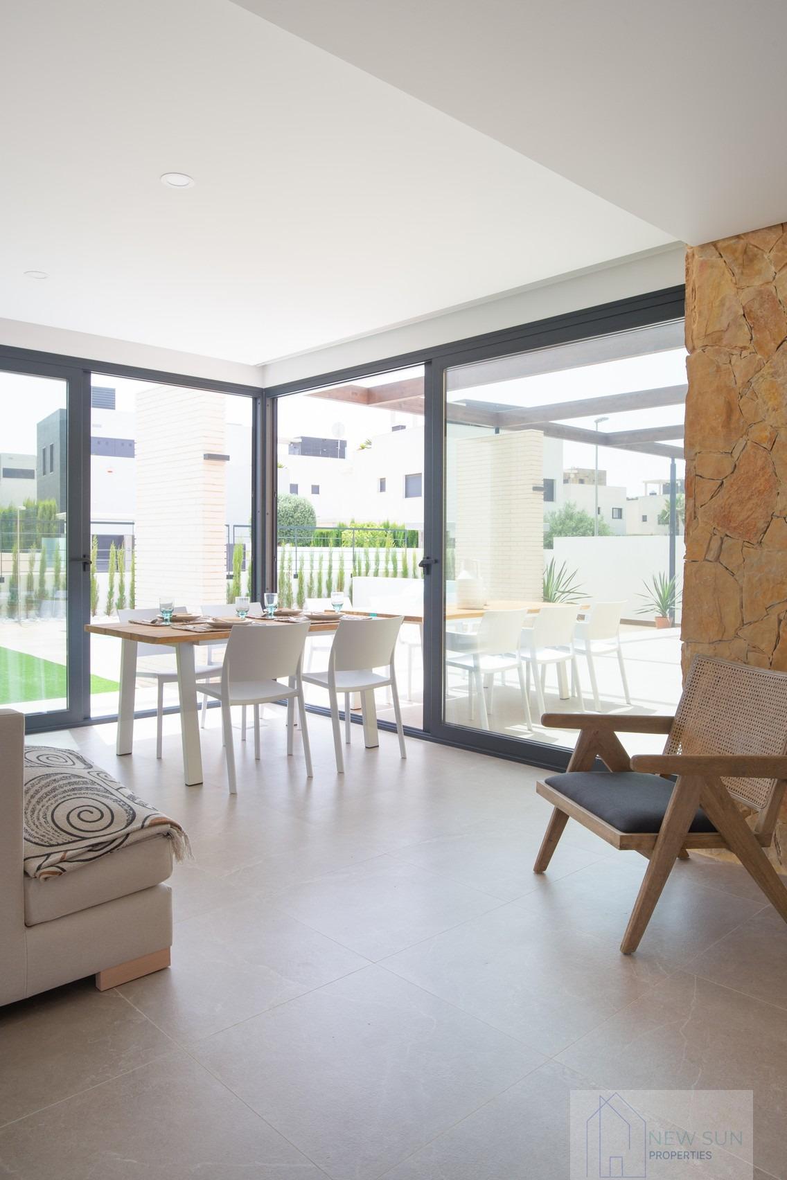 Venta de villa en Orihuela Costa