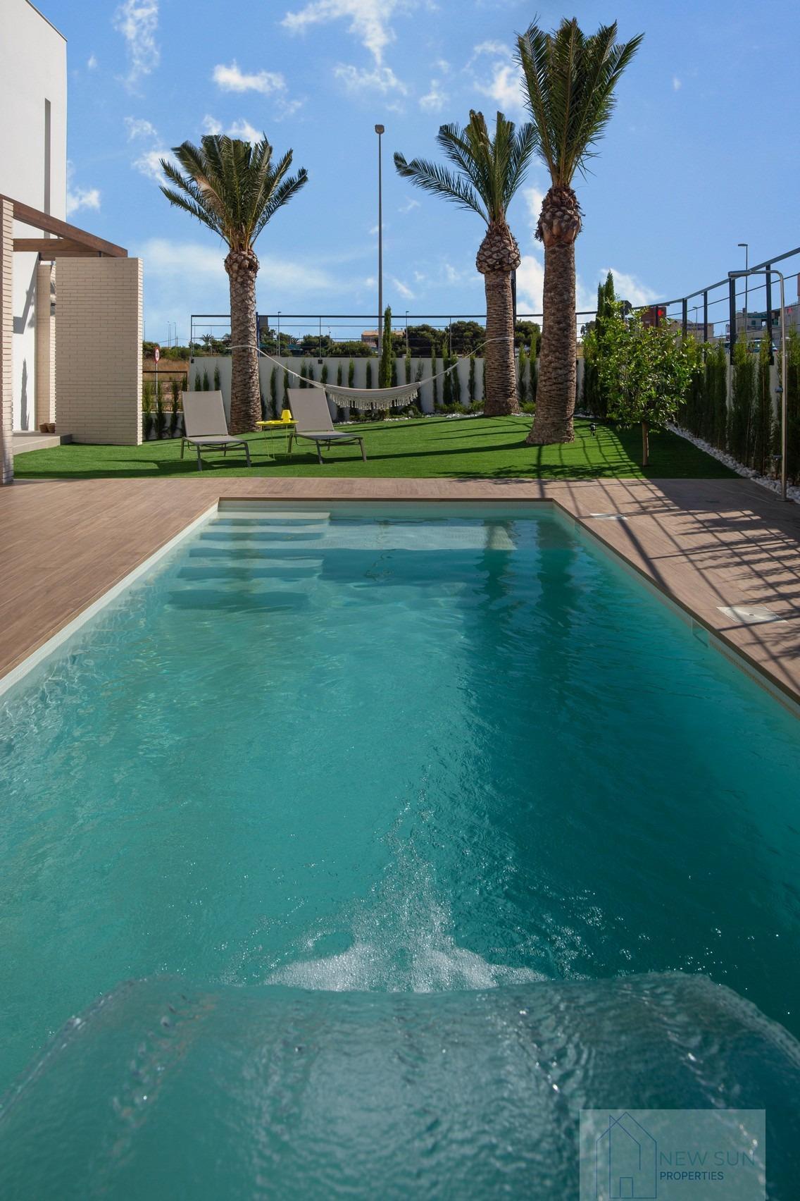 Venta de villa en Orihuela Costa