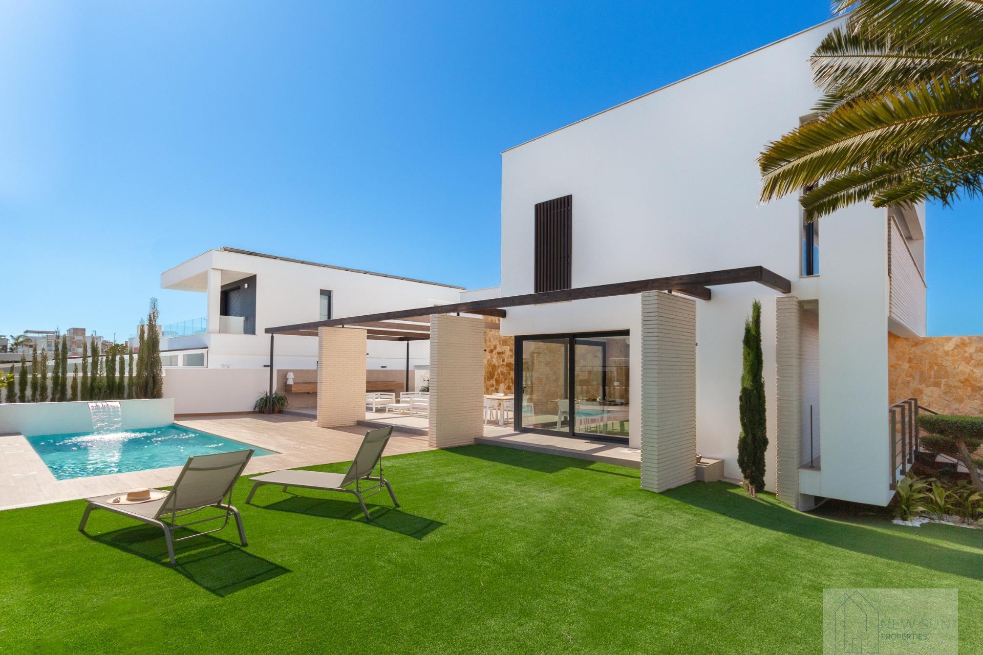 Venta de villa en Orihuela Costa