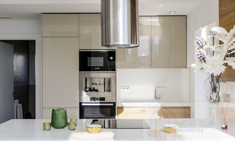 For sale of villa in Rojales