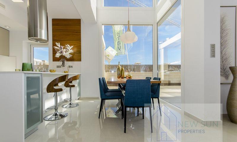 For sale of villa in Rojales