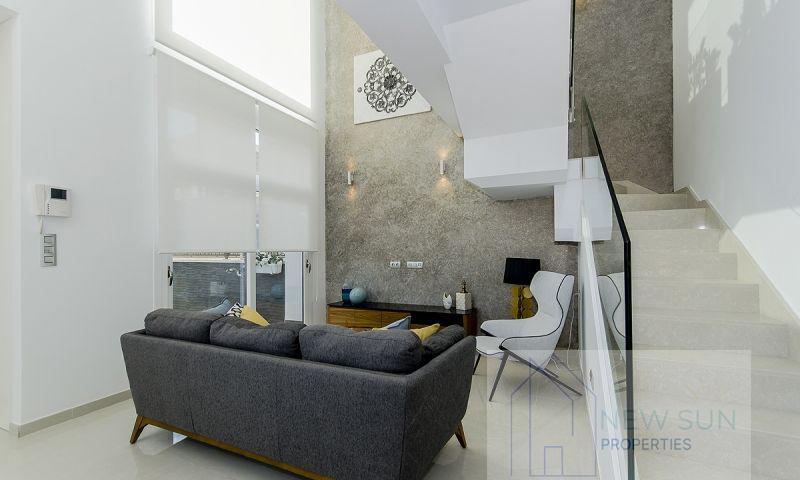 For sale of villa in Rojales