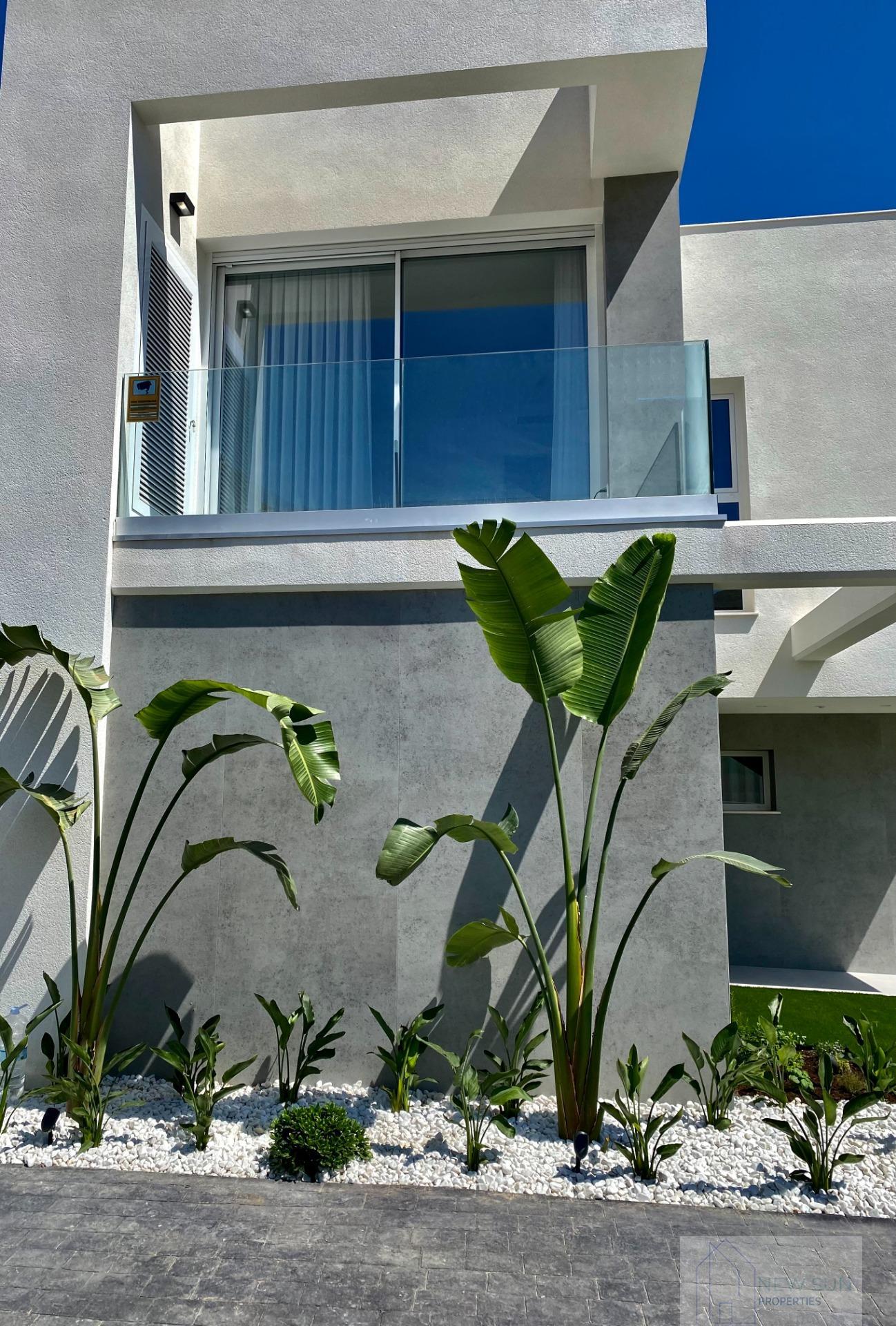 For sale of villa in Finestrat