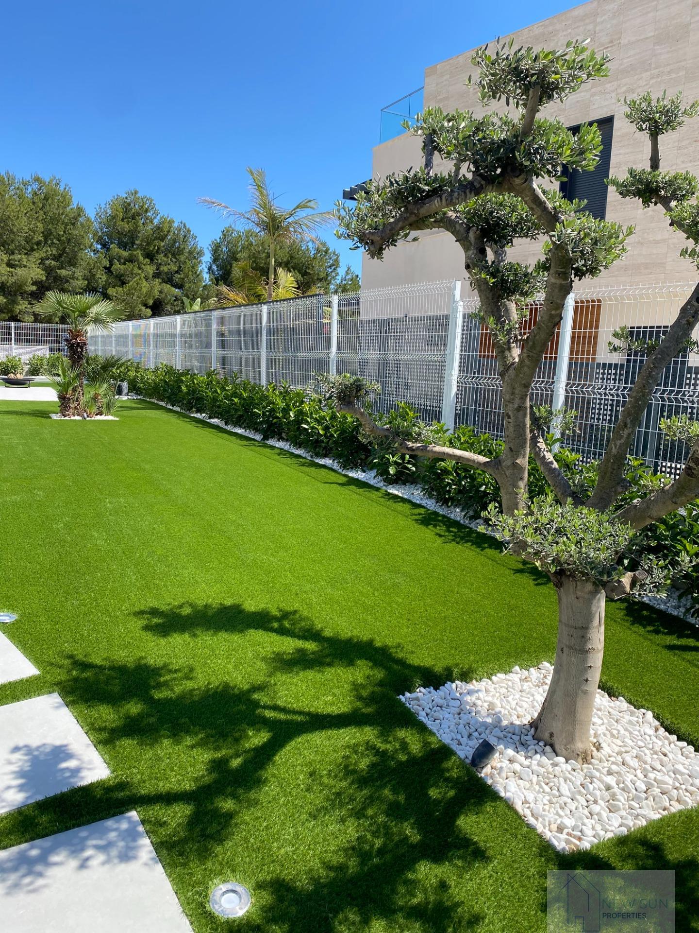 For sale of villa in Finestrat