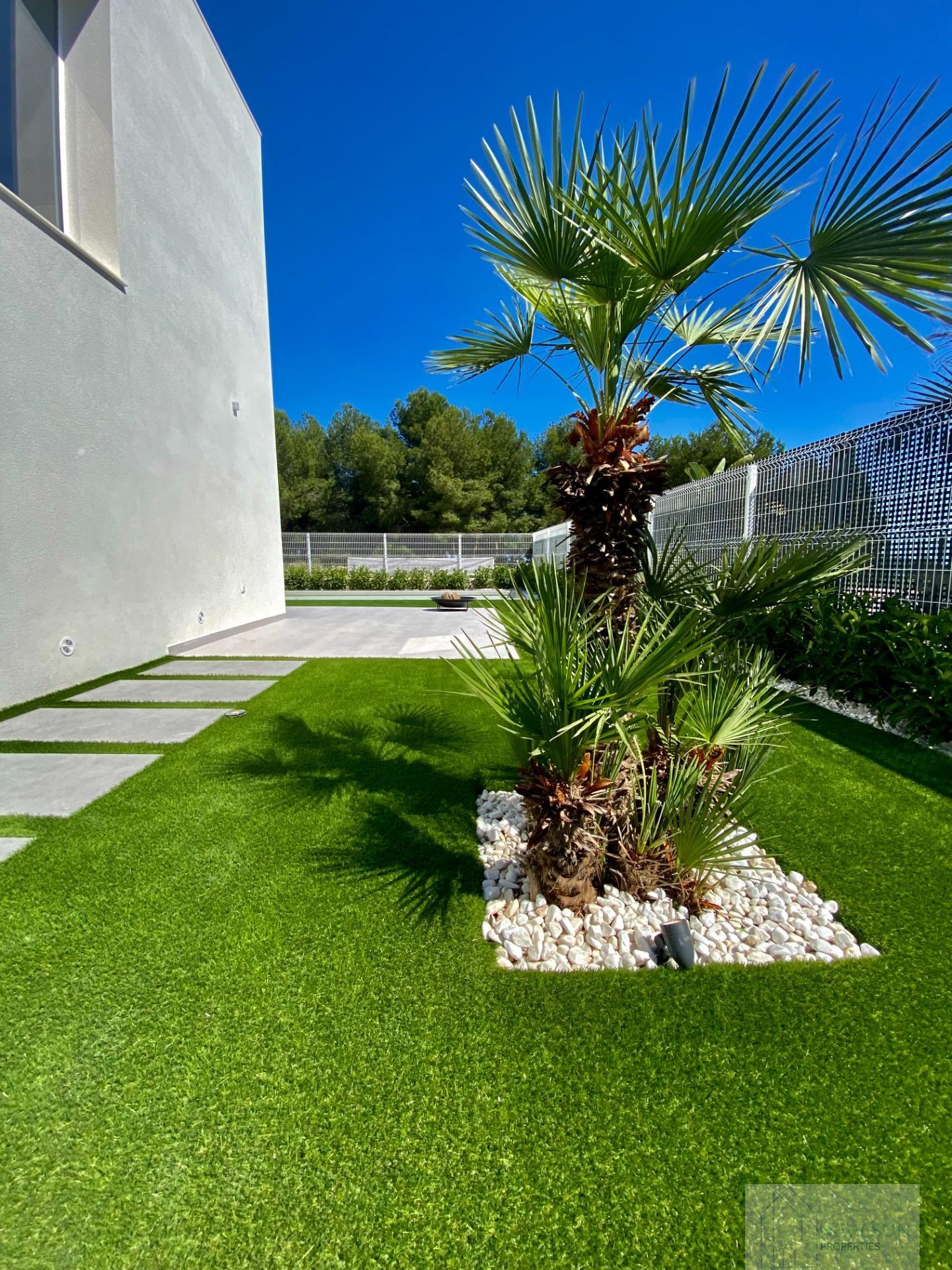 For sale of villa in Finestrat