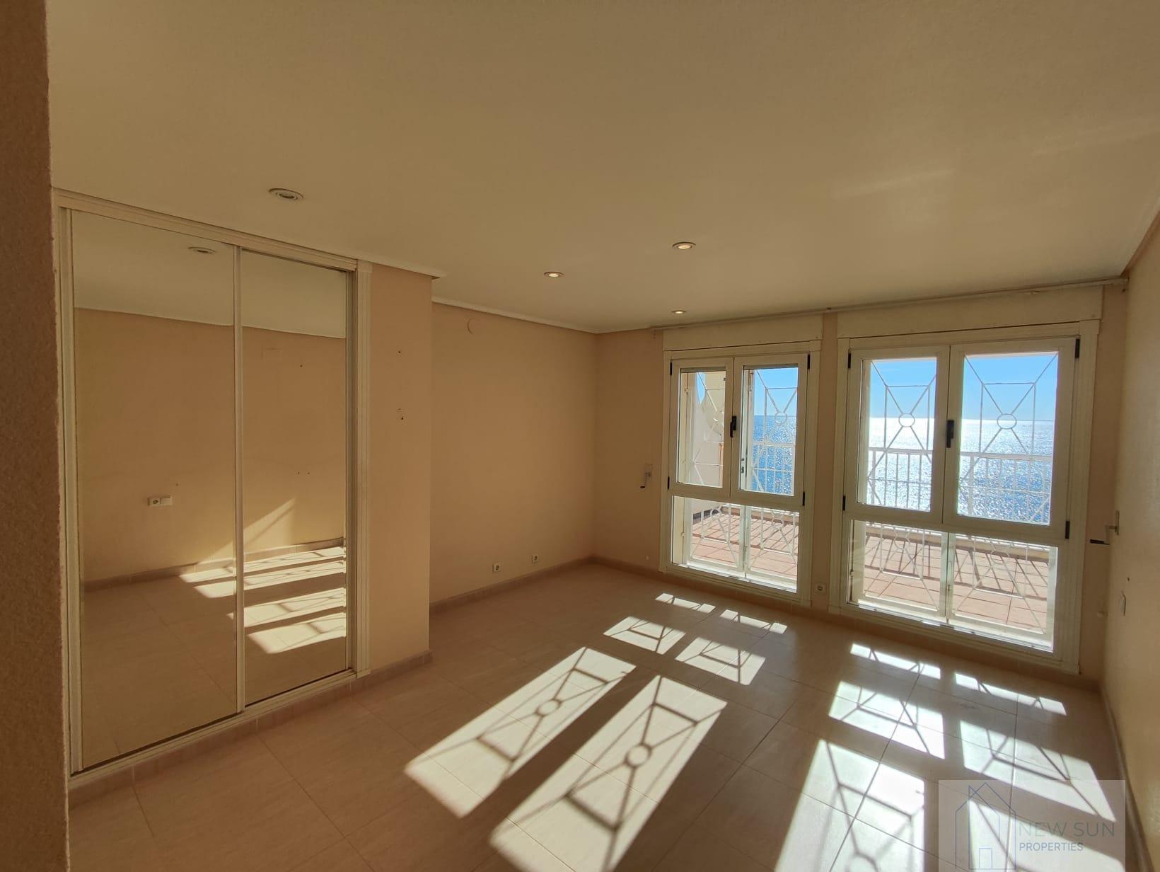 For sale of penthouse in Torrevieja