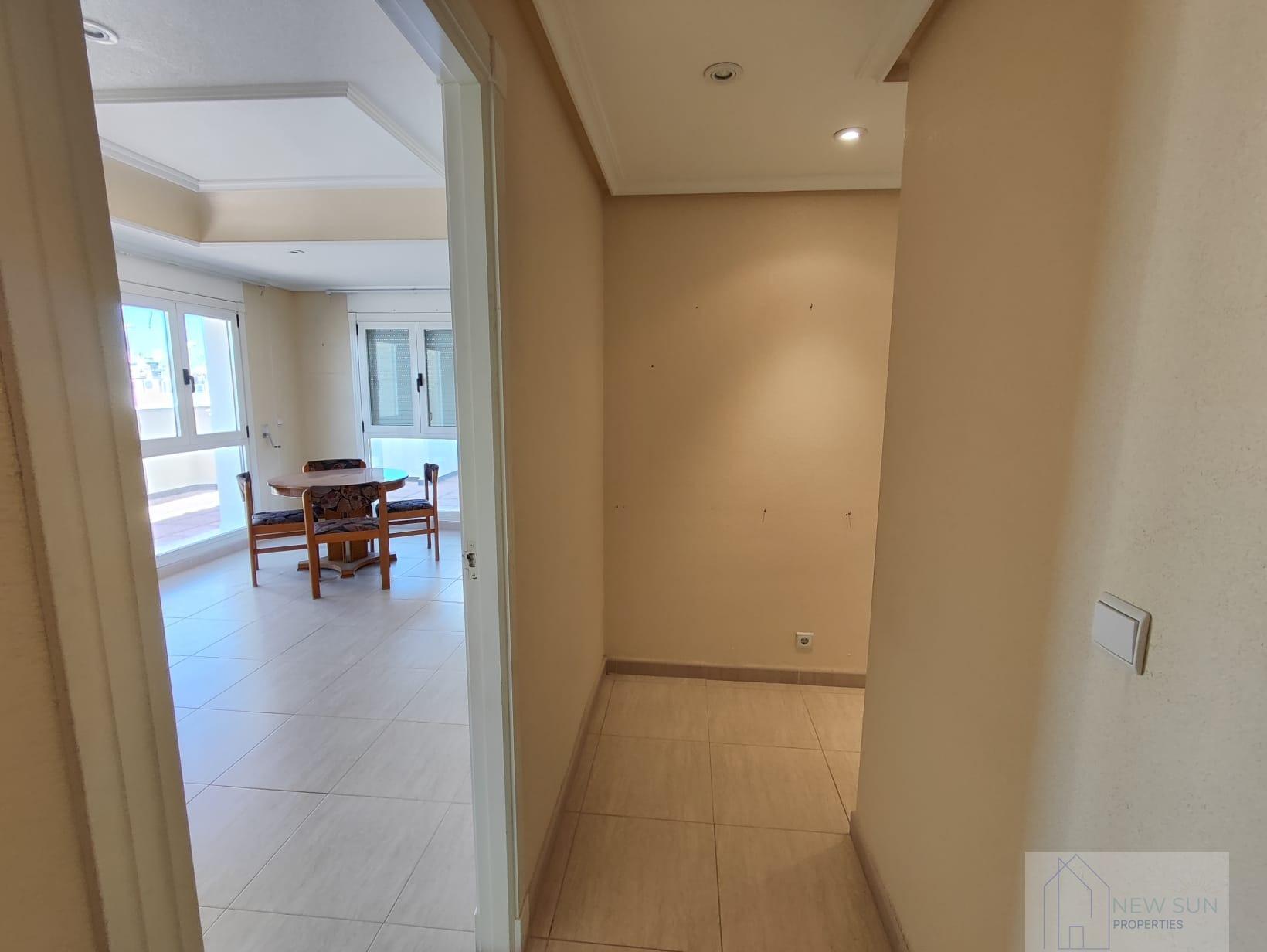 For sale of penthouse in Torrevieja