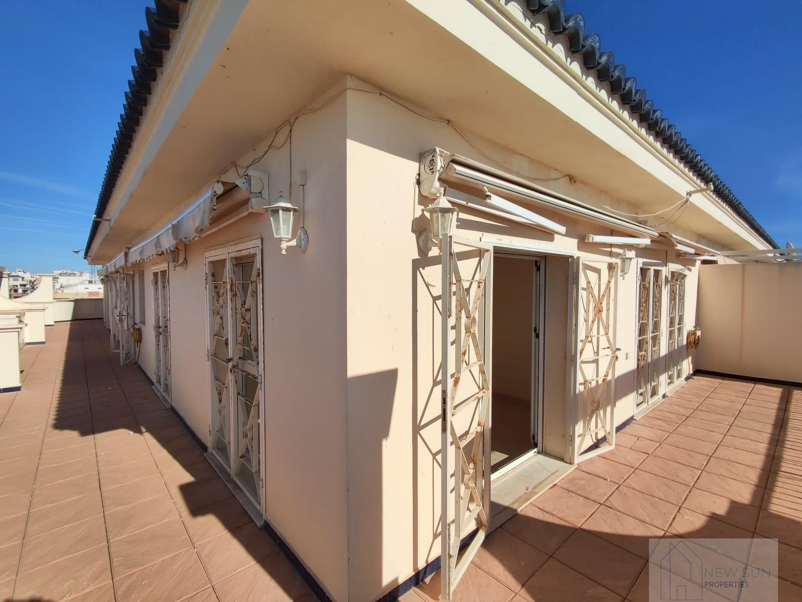 For sale of penthouse in Torrevieja