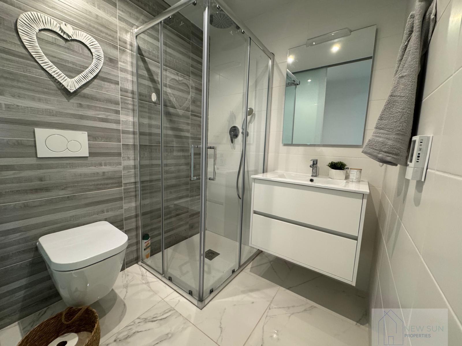 For sale of bungalow in Guardamar del Segura