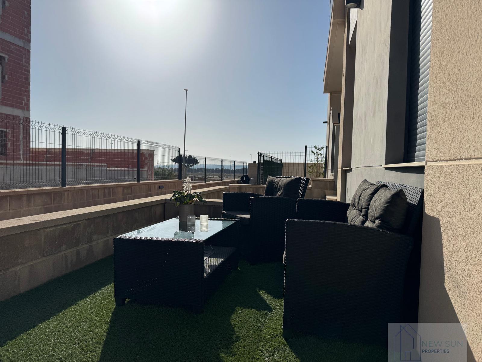 For sale of bungalow in Guardamar del Segura