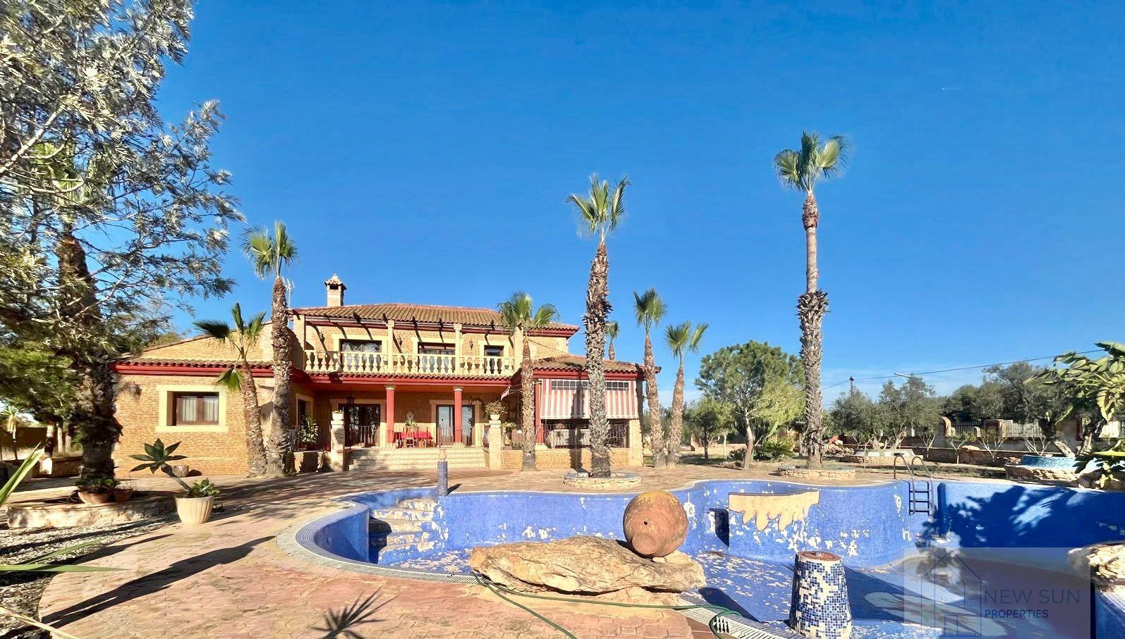 For sale of rural property in Rojales