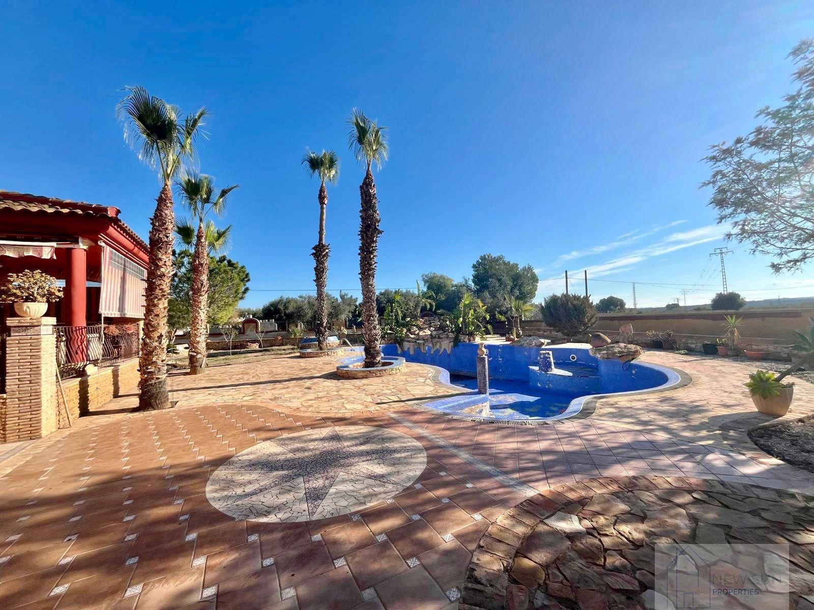 For sale of rural property in Rojales