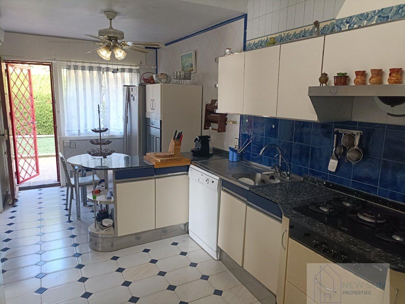 For sale of villa in Orihuela Costa
