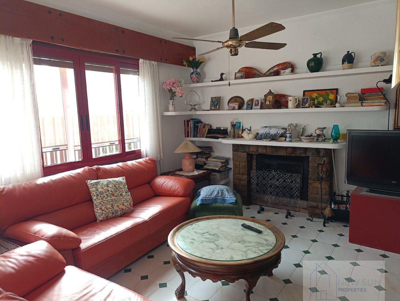 For sale of villa in Orihuela Costa