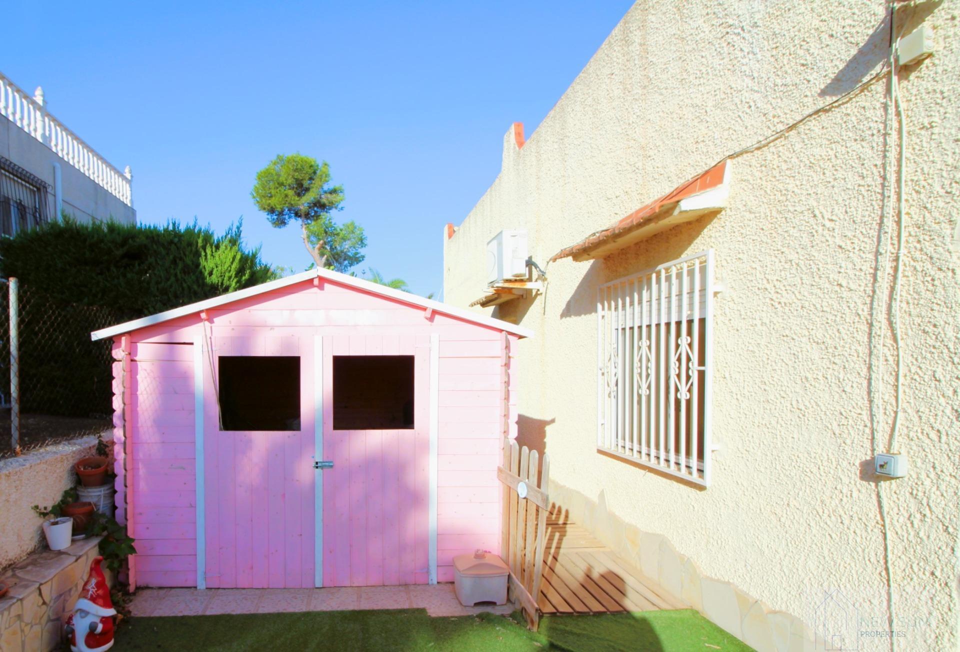 For sale of house in Orihuela Costa