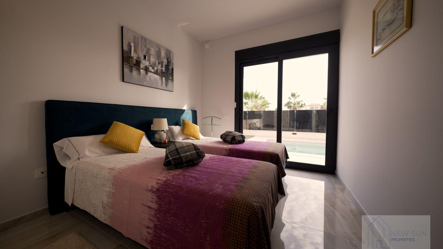 Venta de villa en Orihuela Costa