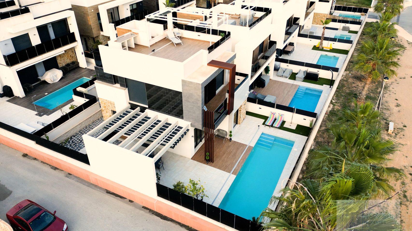 Venta de villa en Orihuela Costa