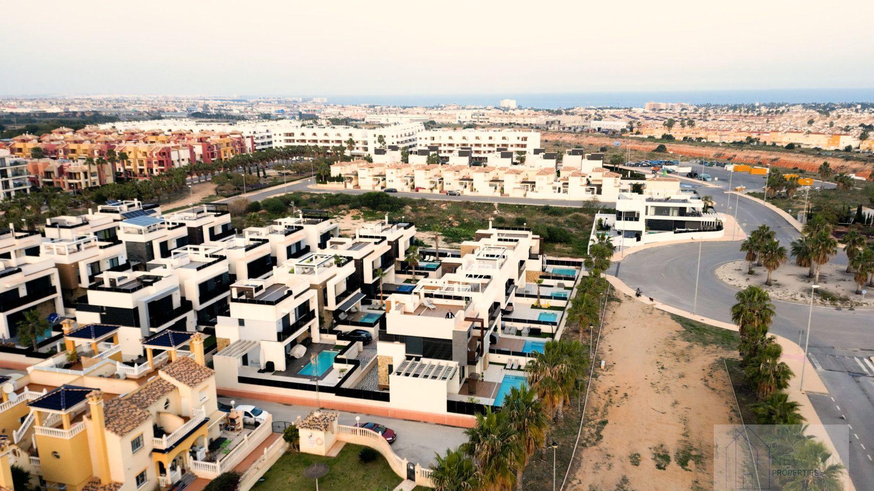 Venta de villa en Orihuela Costa