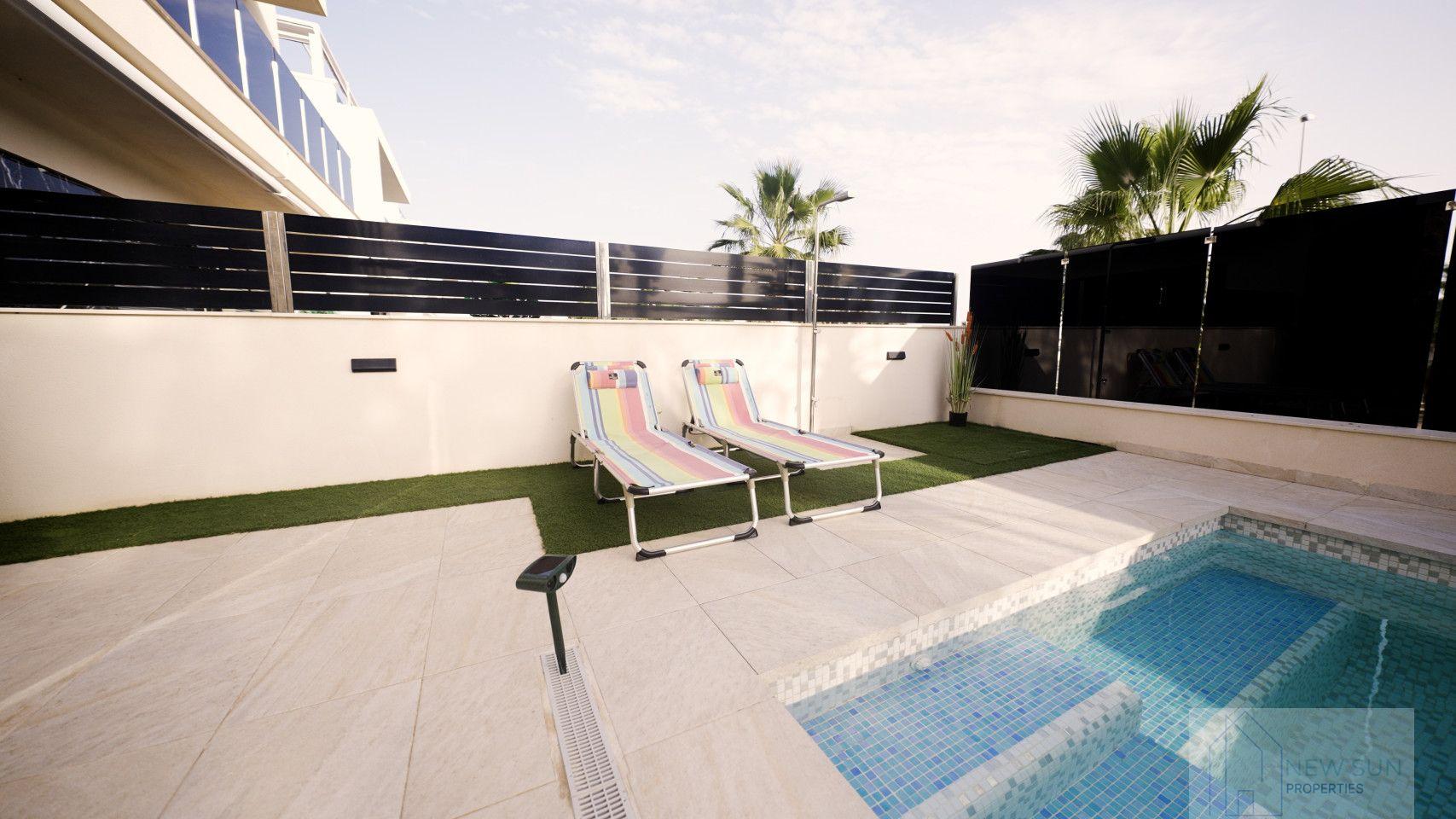 Venta de villa en Orihuela Costa
