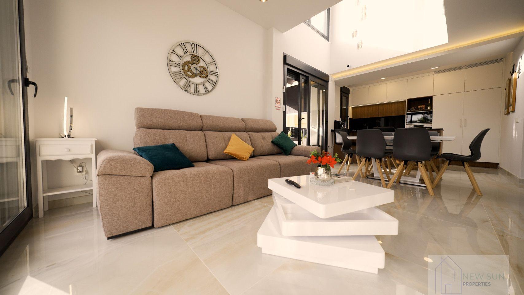 Venta de villa en Orihuela Costa