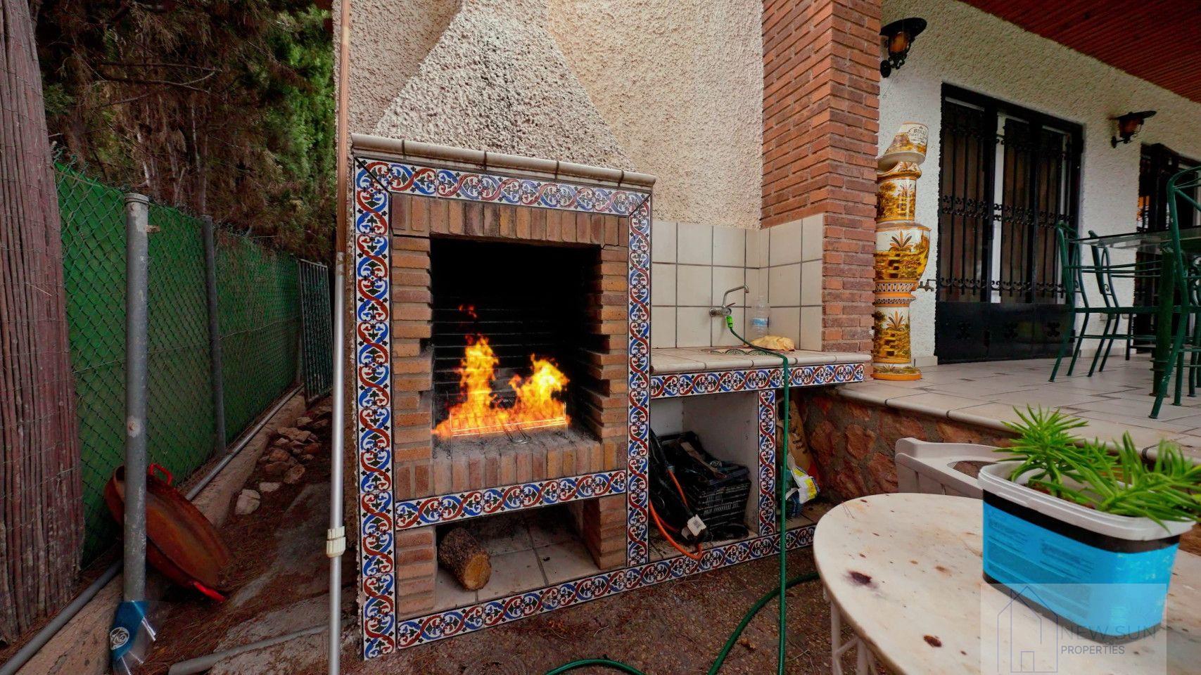 For sale of villa in Orihuela Costa