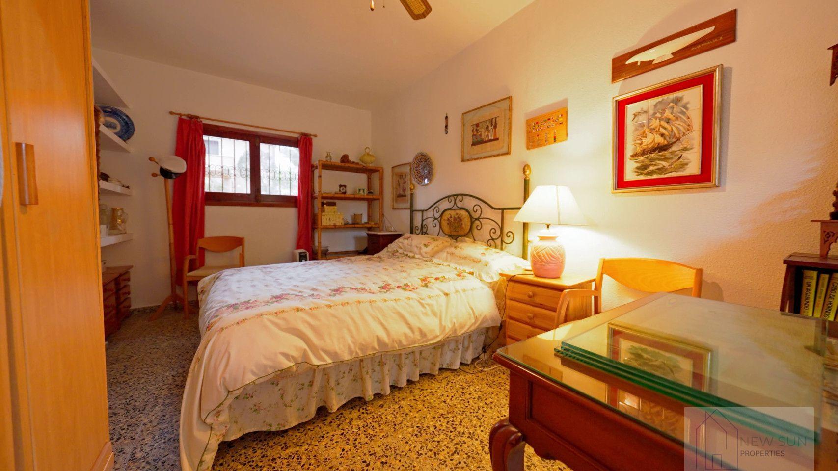 For sale of villa in Orihuela Costa