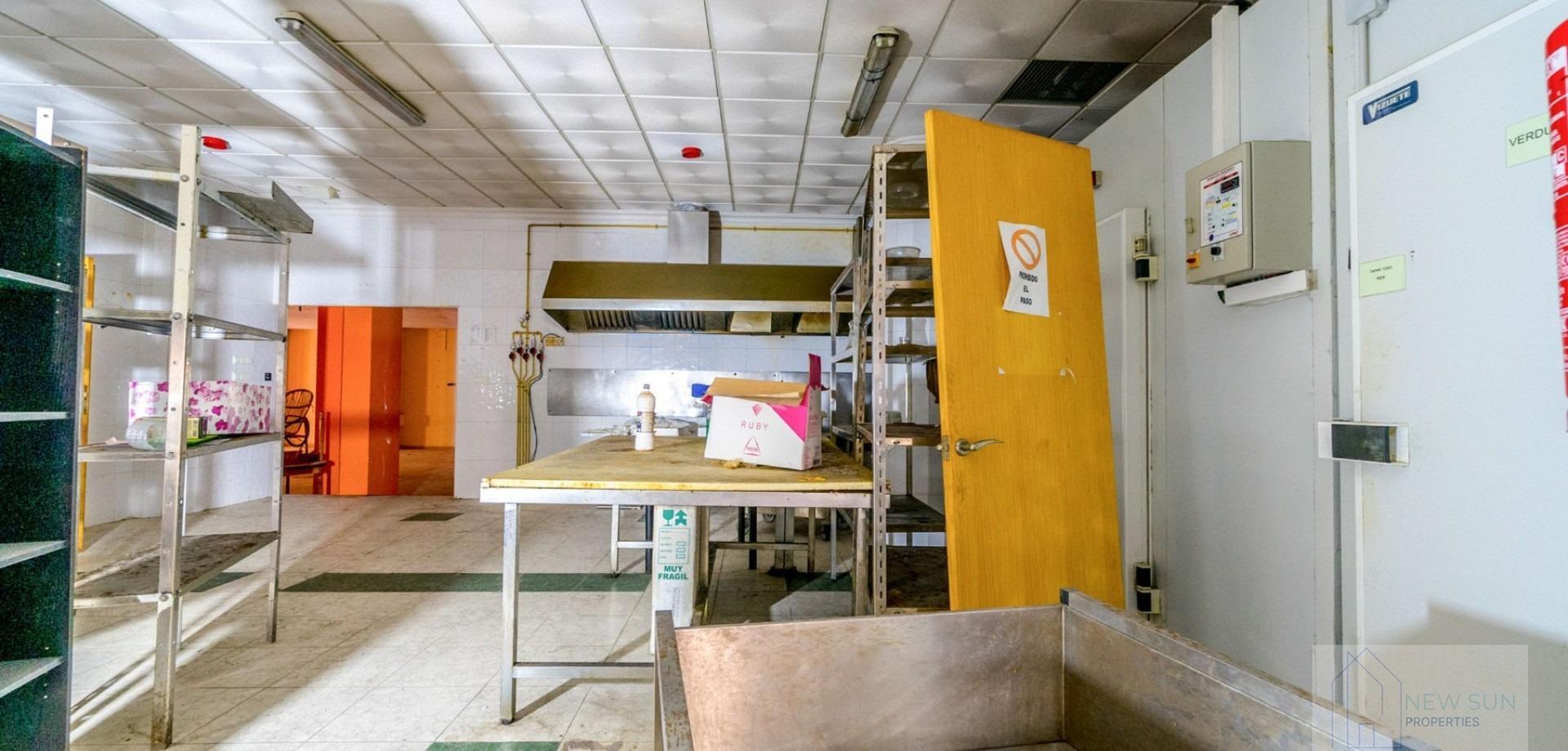 Venta de local en Torrevieja