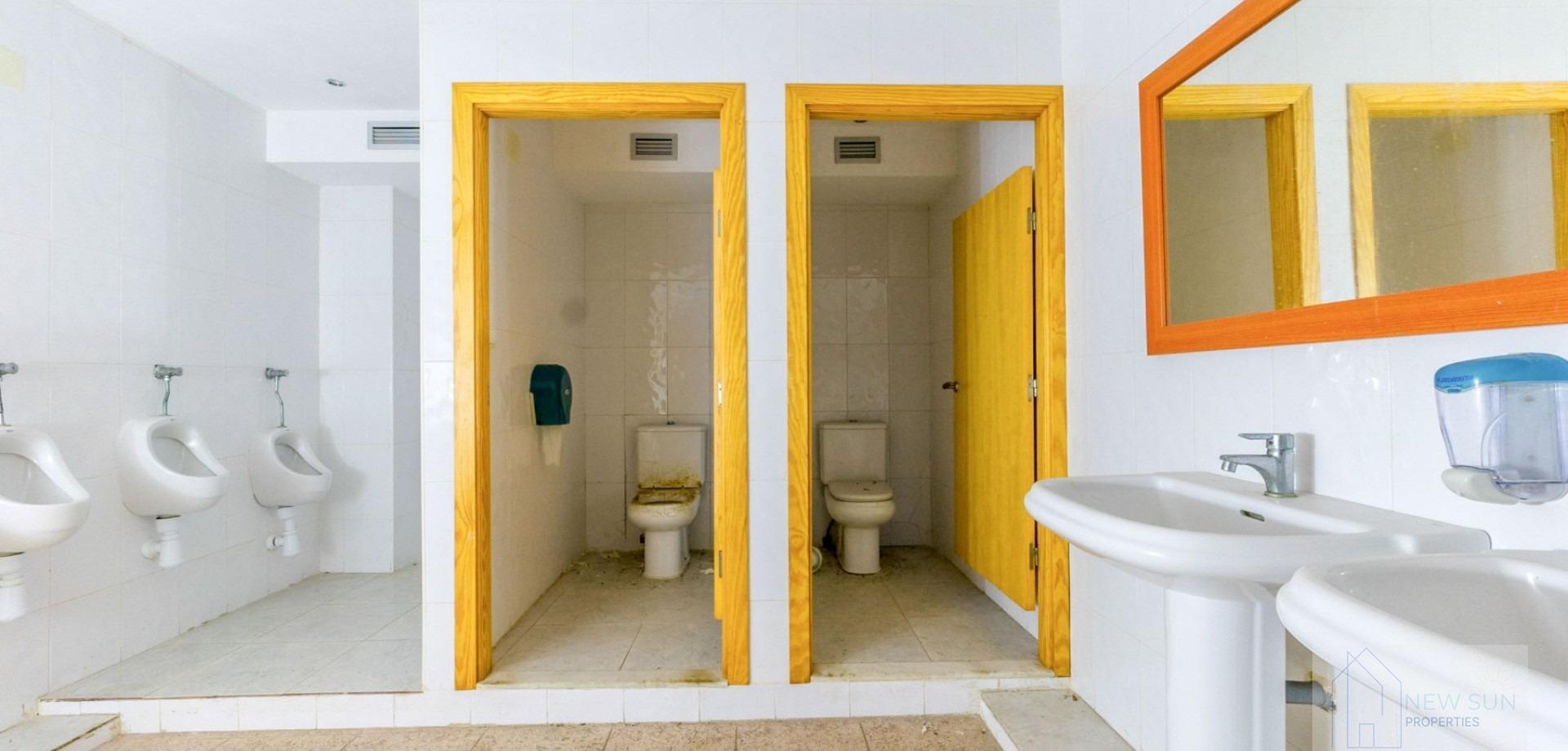 Venta de local en Torrevieja