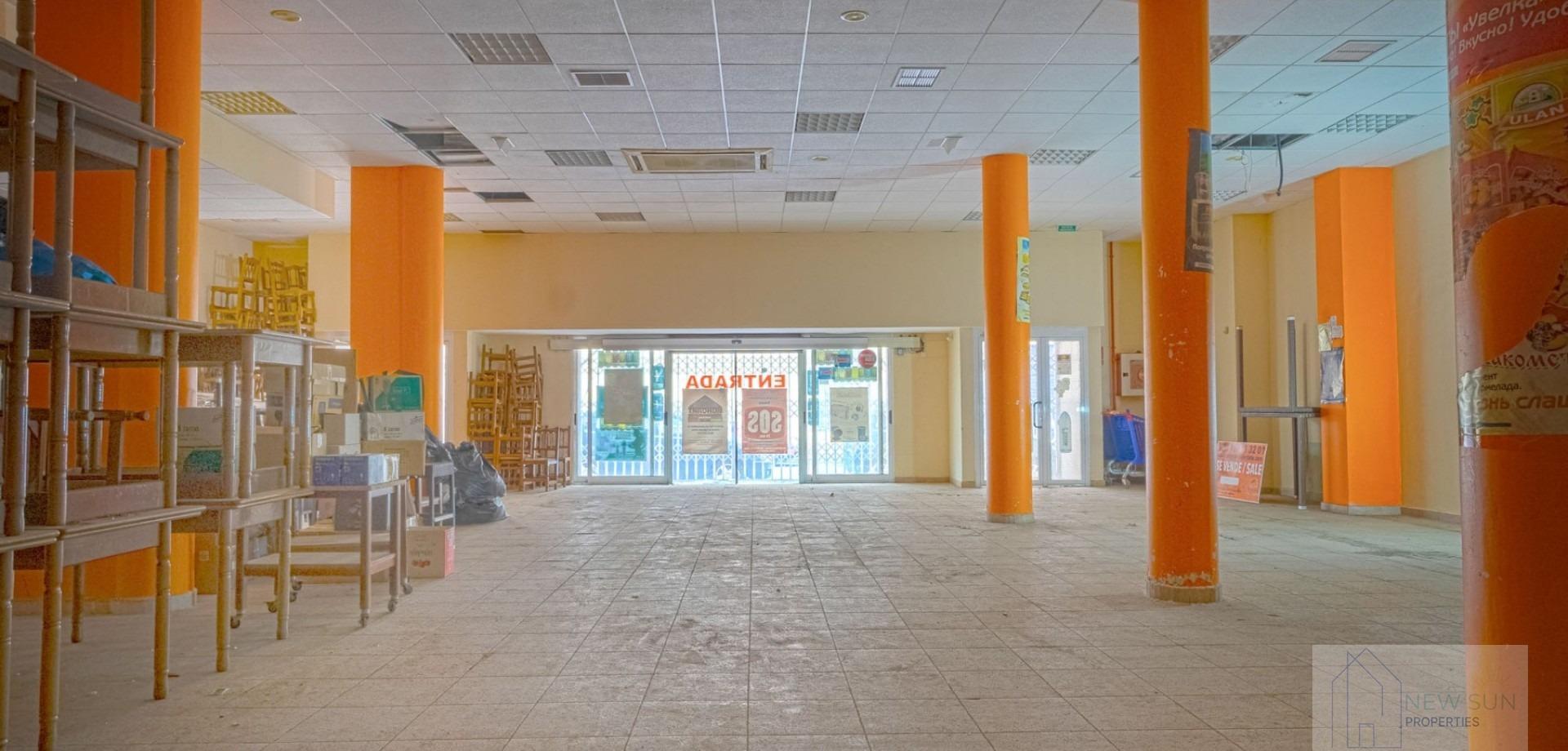 Venta de local en Torrevieja