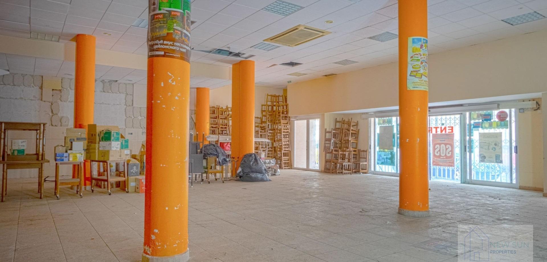 Venta de local en Torrevieja