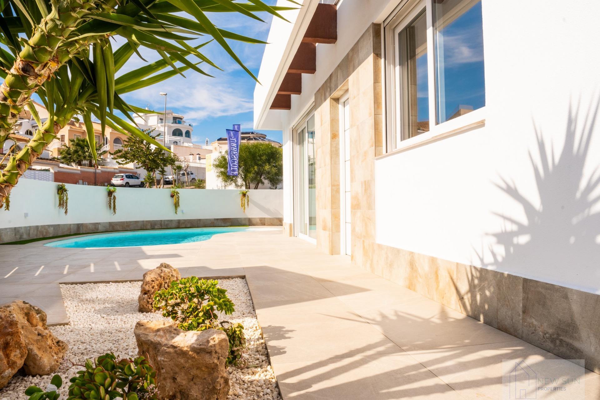 For sale of villa in Ciudad quesada