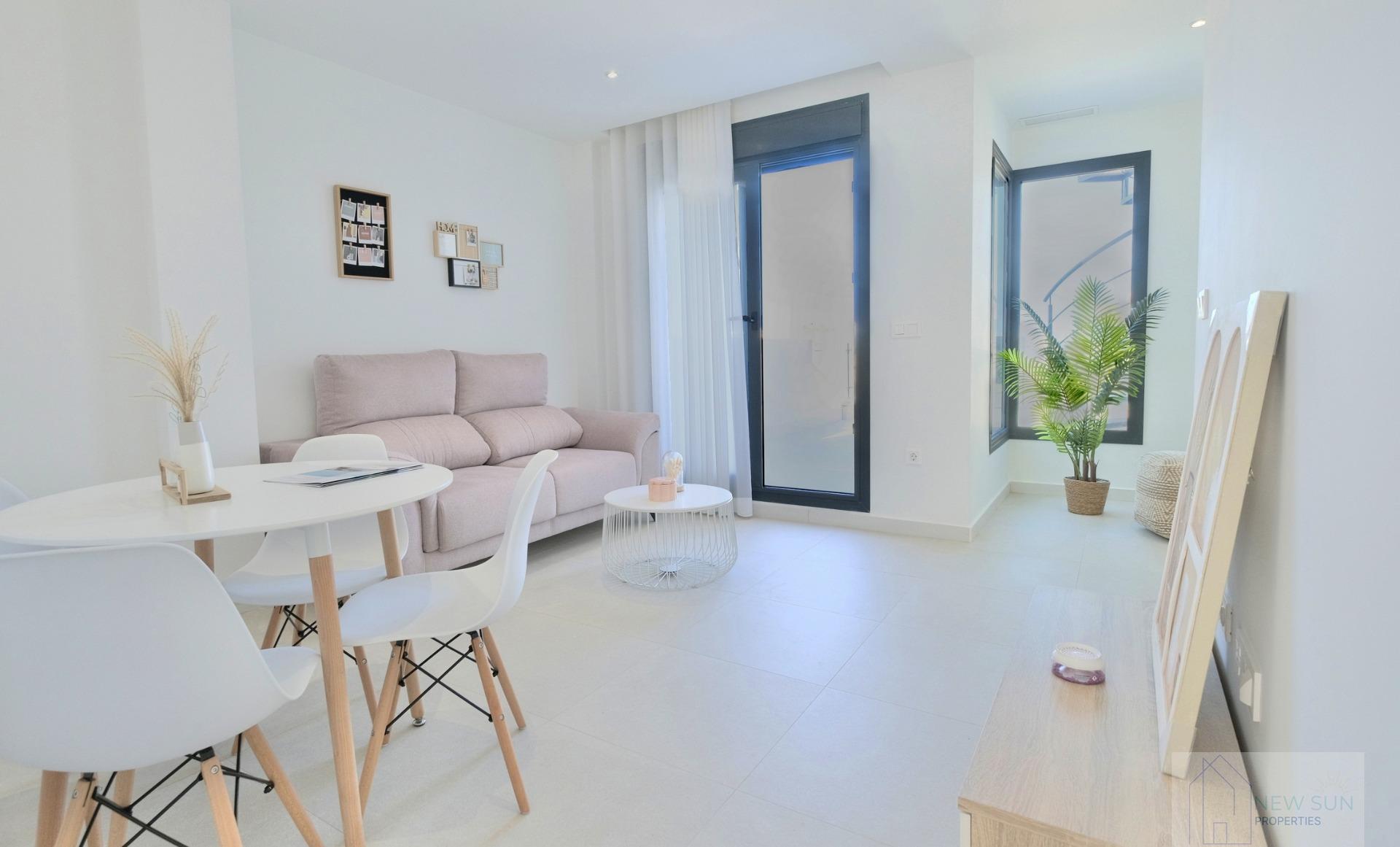 For sale of house in Guardamar del Segura