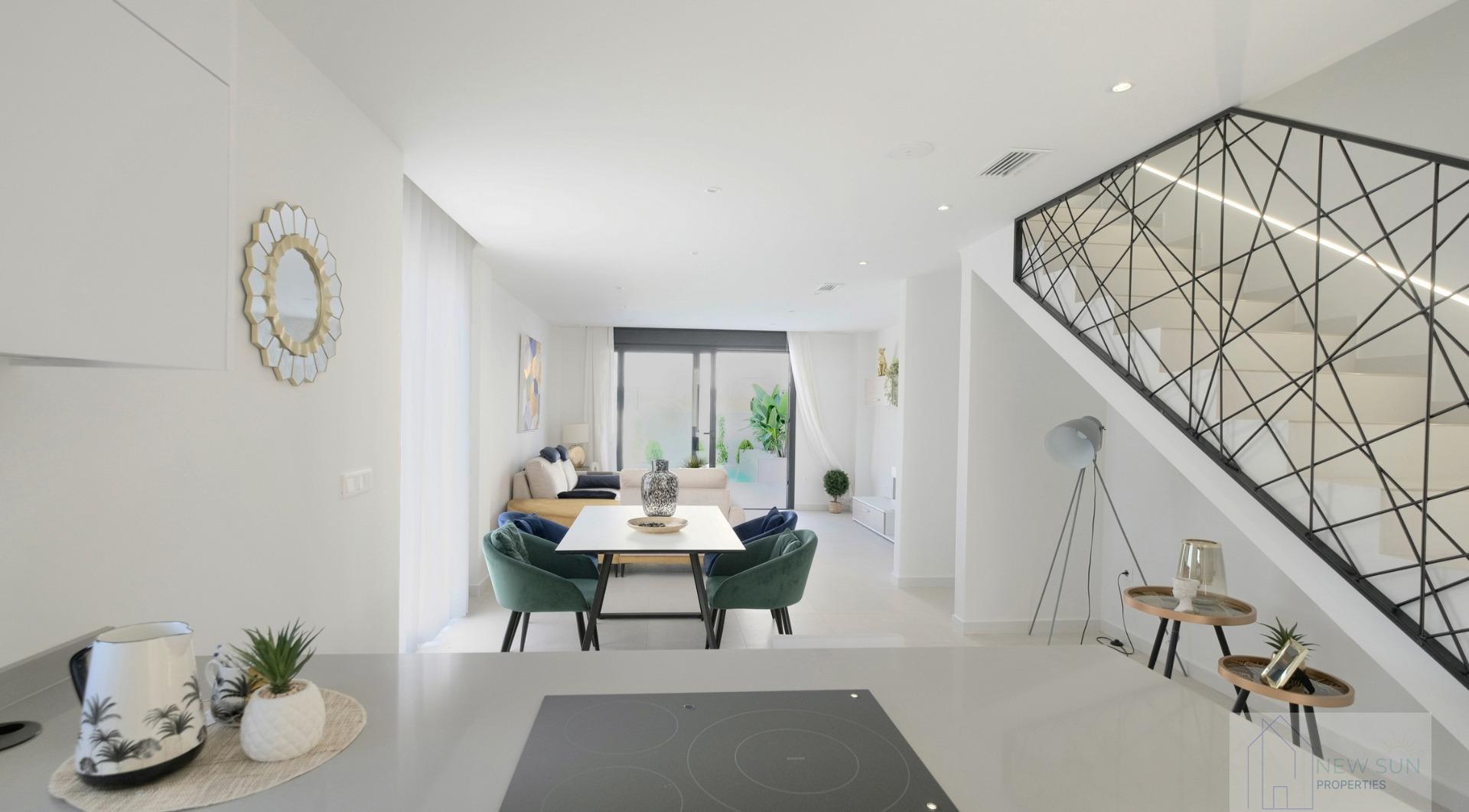 For sale of house in Guardamar del Segura