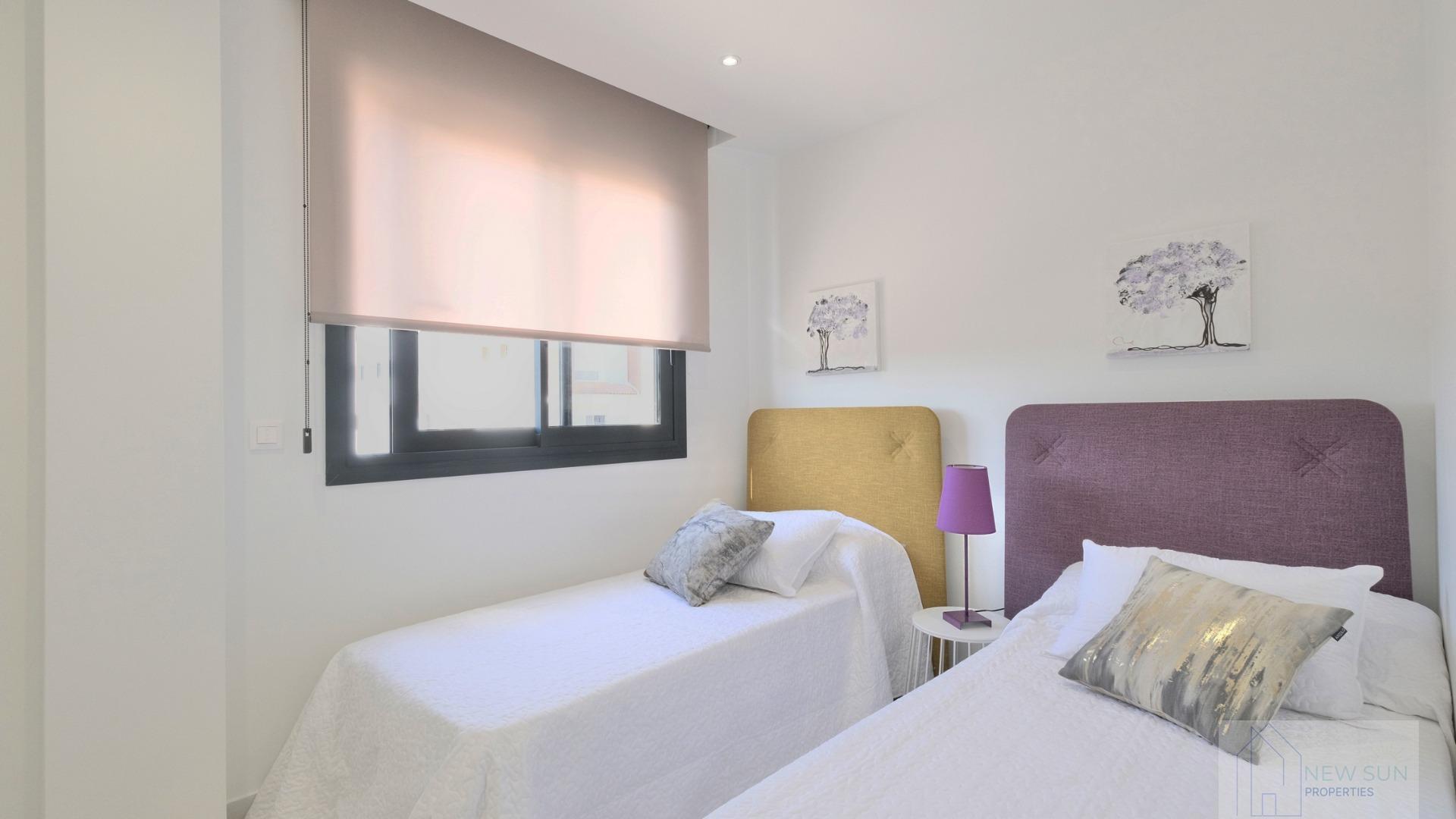 For sale of house in Guardamar del Segura