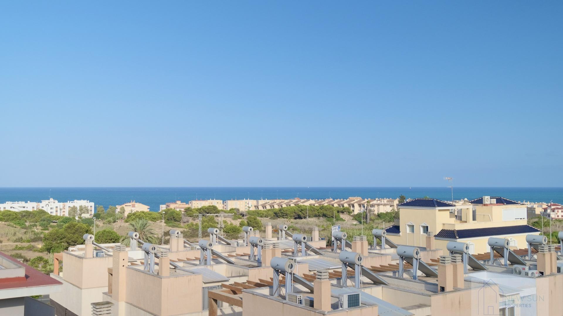 For sale of house in Guardamar del Segura