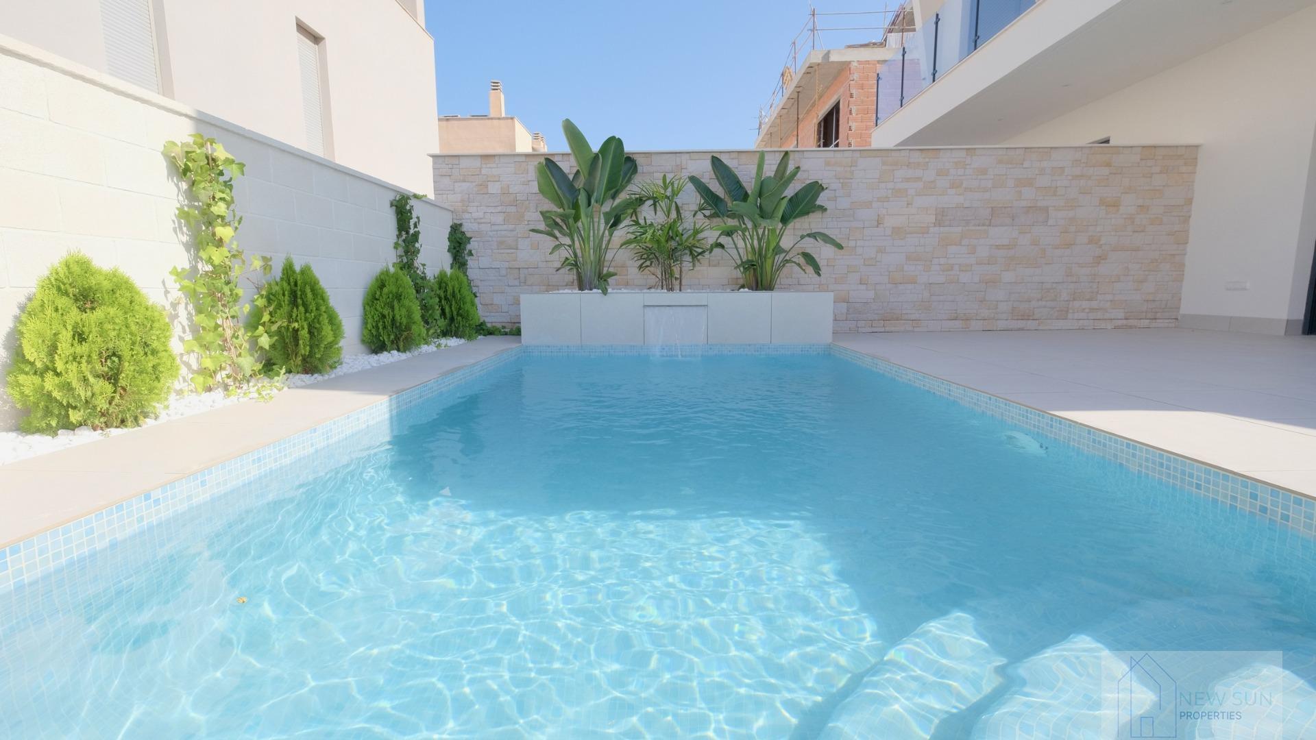 For sale of house in Guardamar del Segura