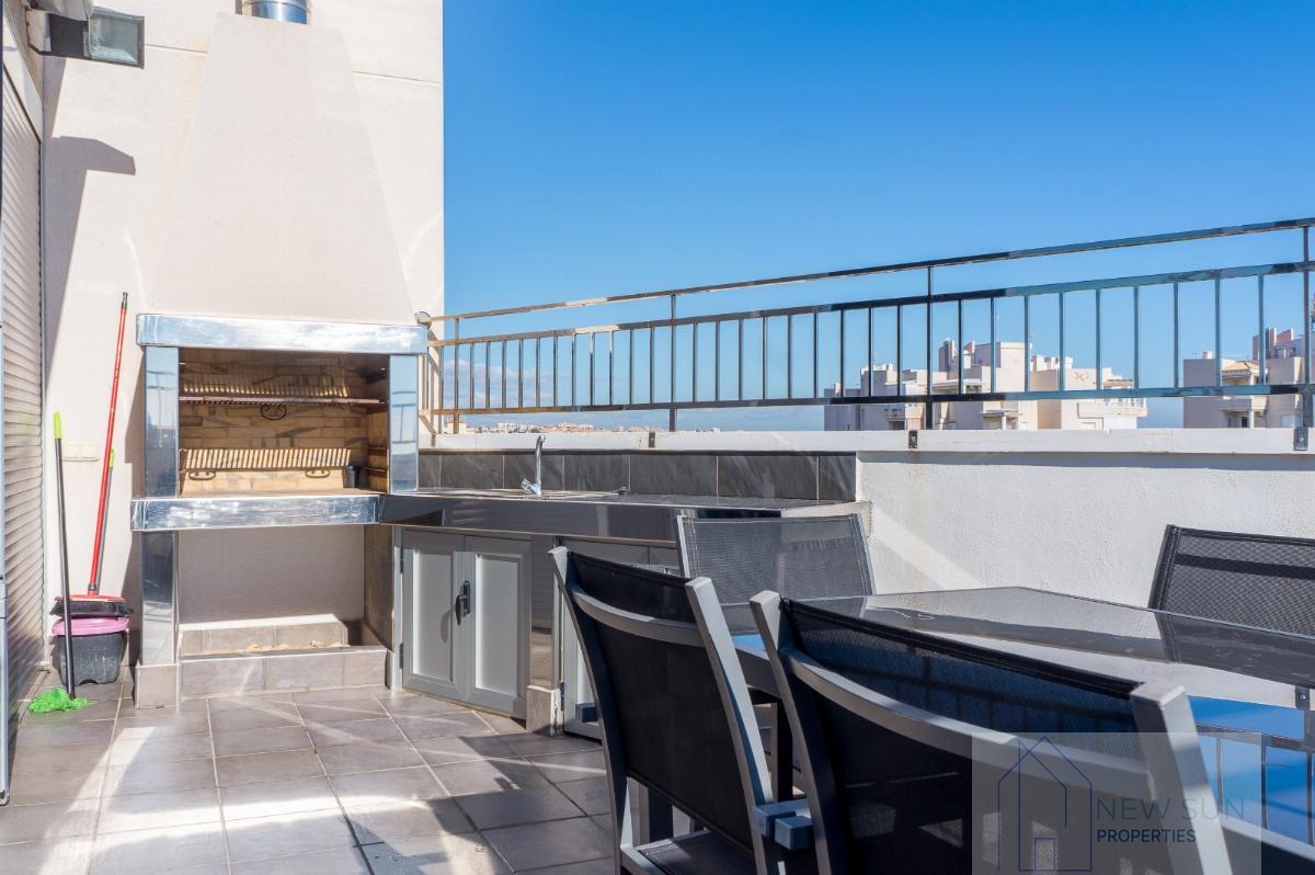 For sale of penthouse in Torrevieja