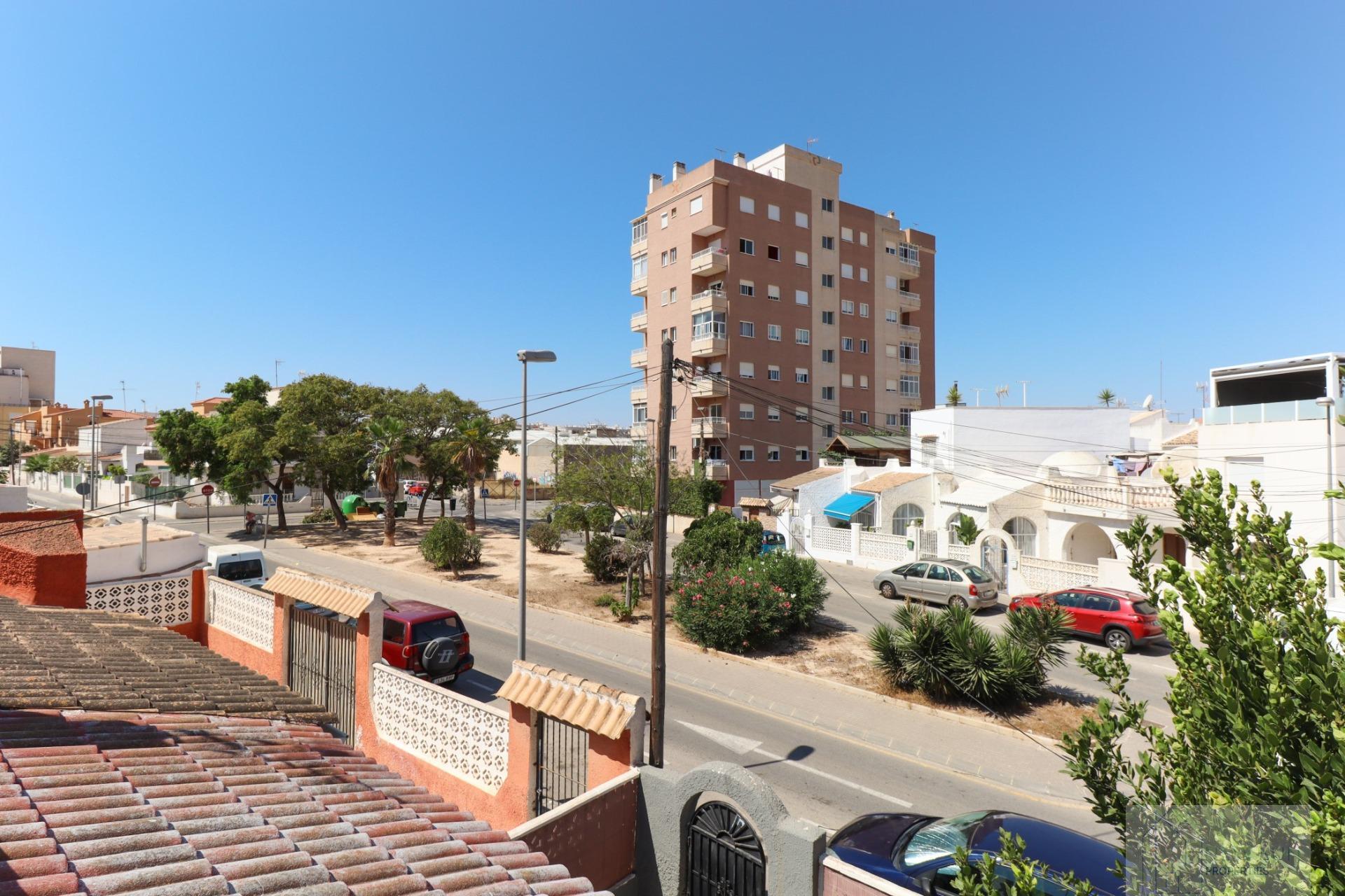 For sale of bungalow in Torrevieja