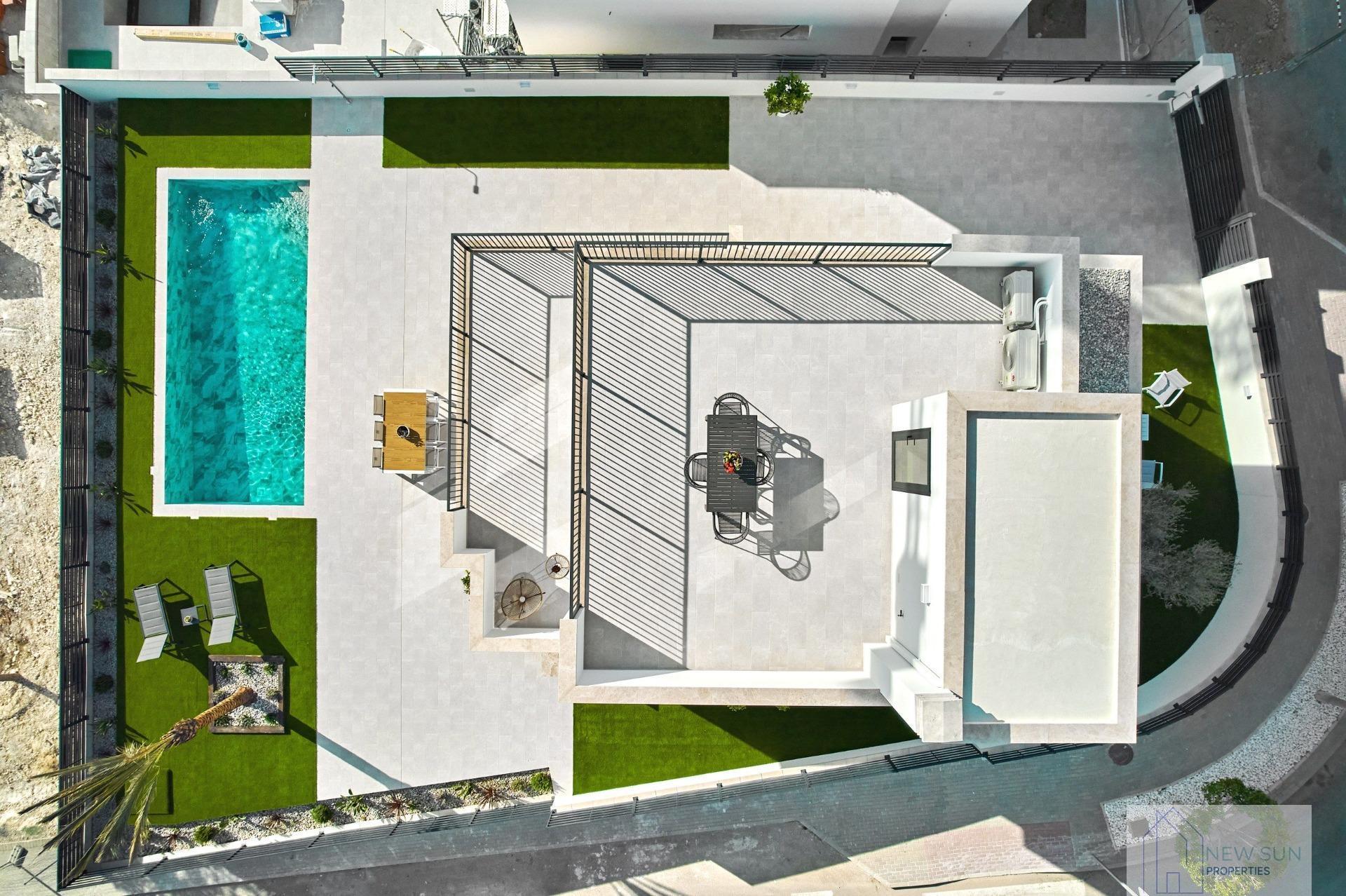Venta de villa en San Miguel de Salinas