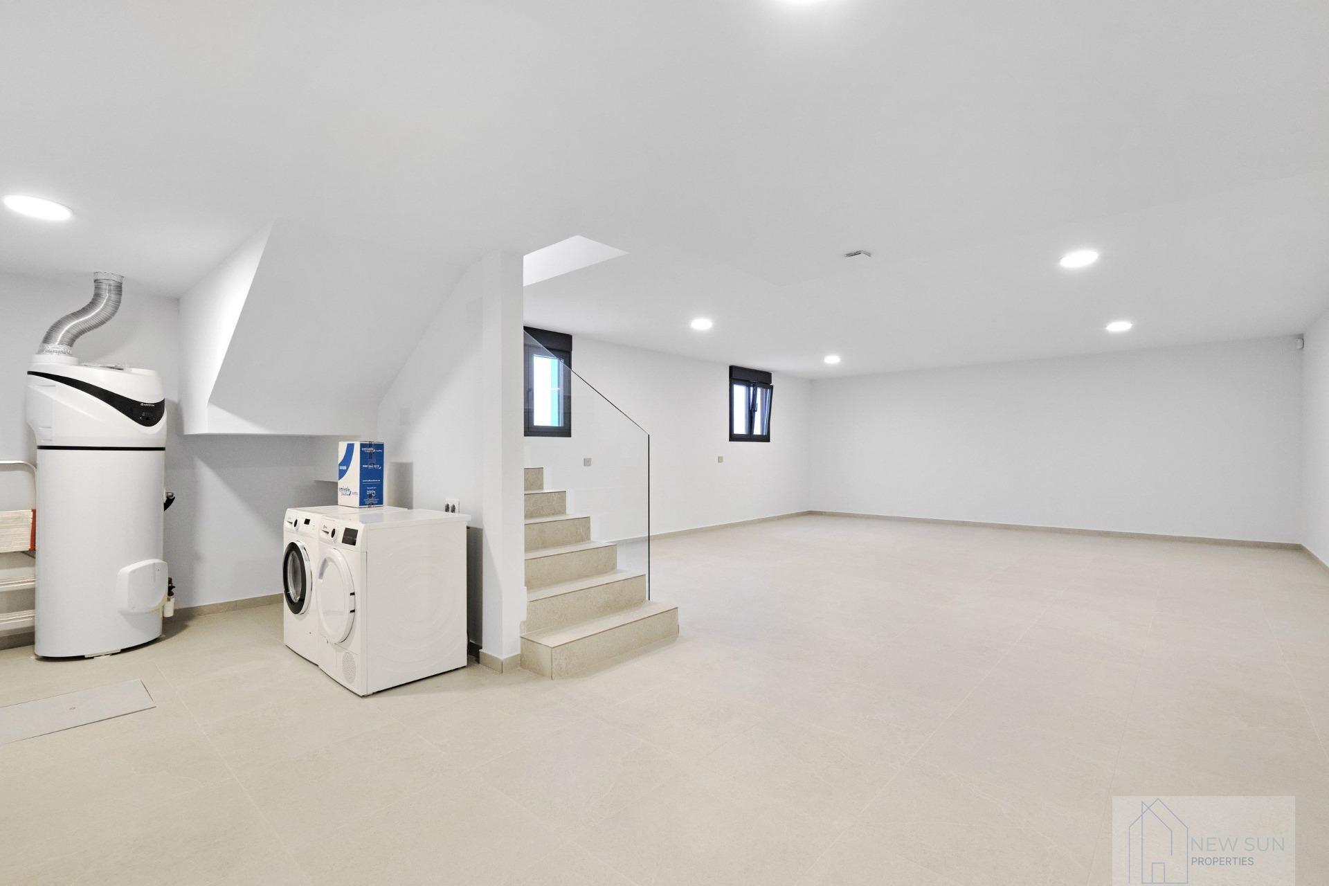 Venta de villa en San Miguel de Salinas