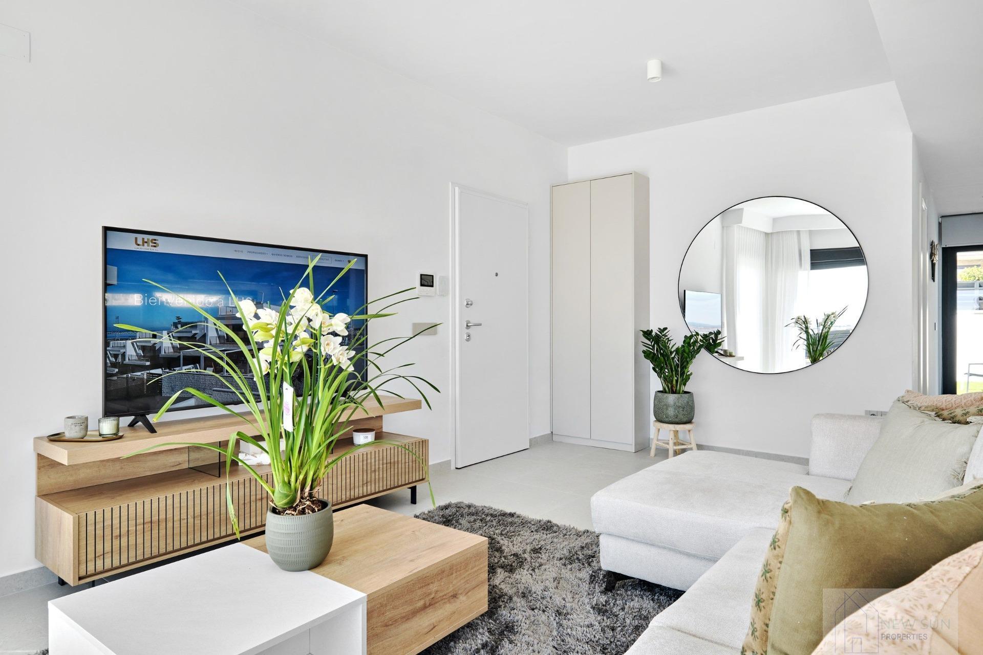 Venta de villa en San Miguel de Salinas