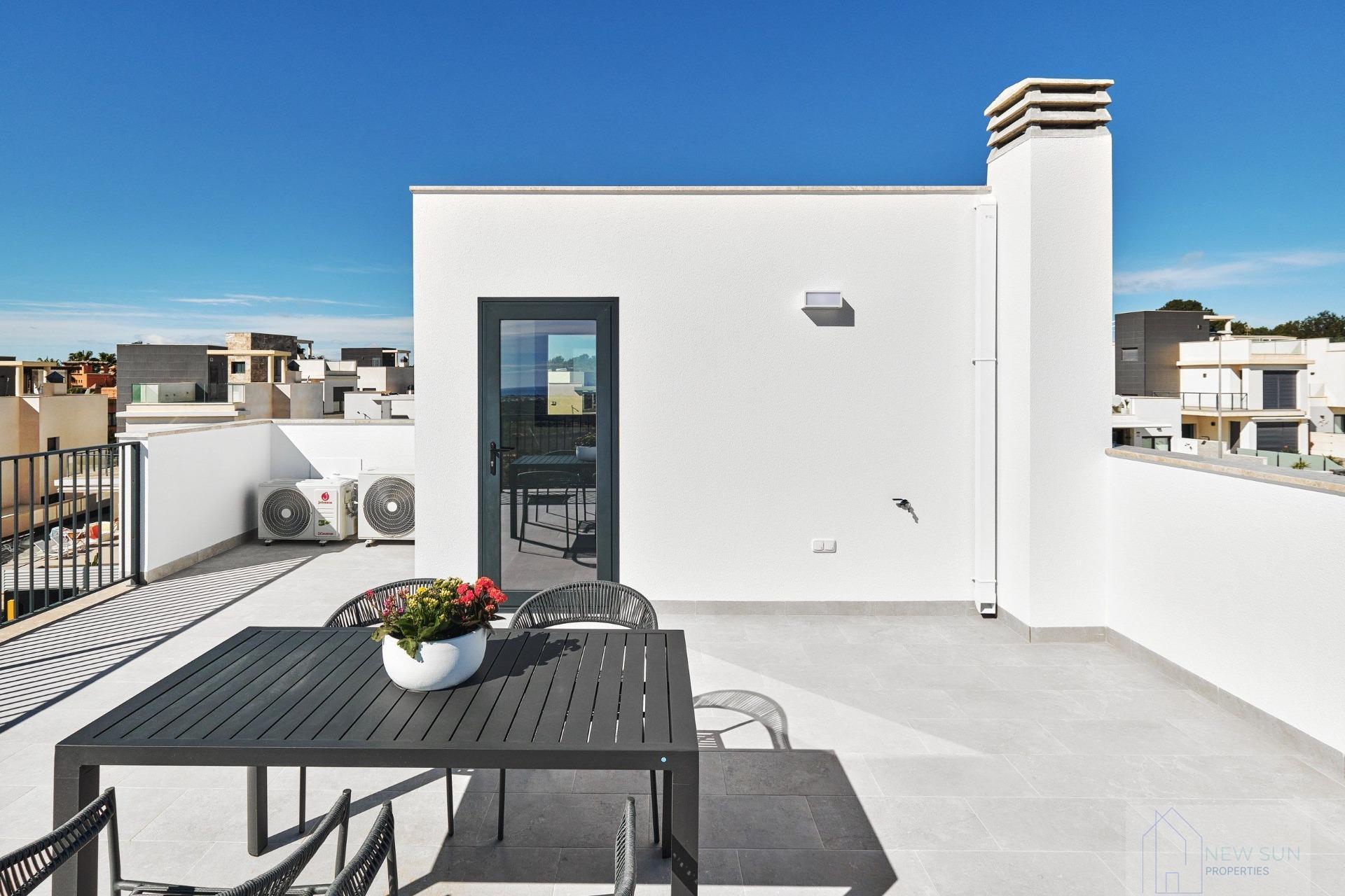 Venta de villa en San Miguel de Salinas