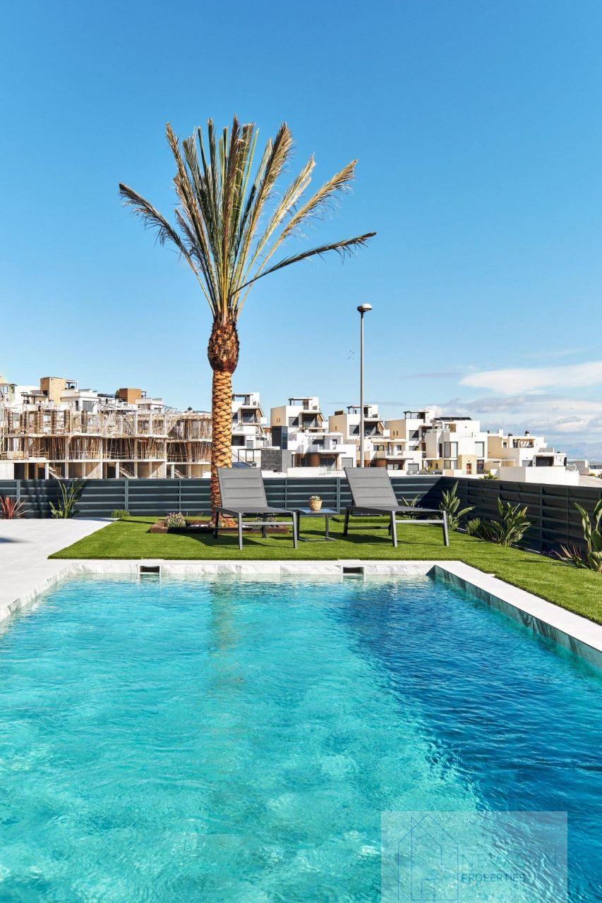 Venta de villa en San Miguel de Salinas