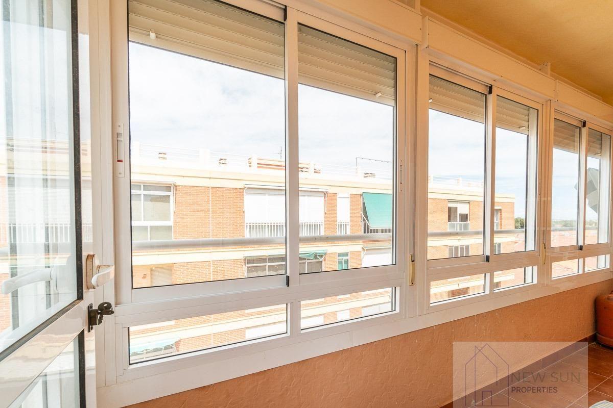 For sale of penthouse in Torrevieja