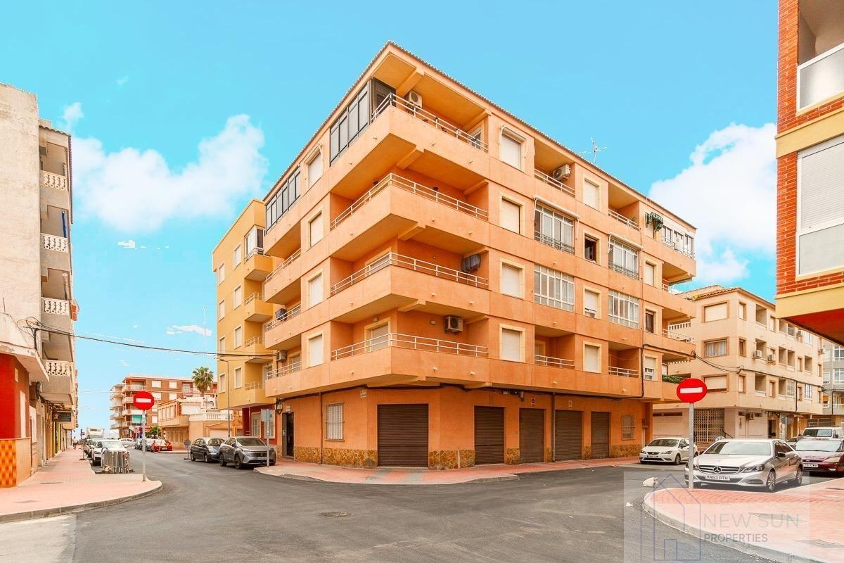 For sale of penthouse in Torrevieja