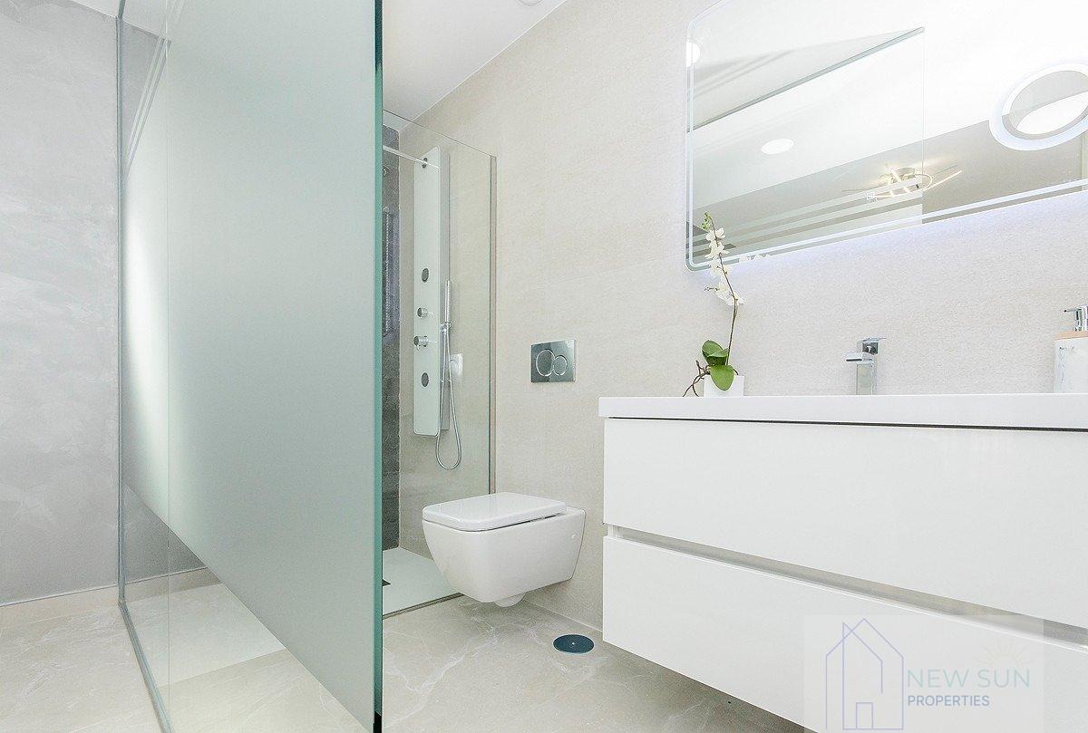 For sale of bungalow in San Miguel de Salinas