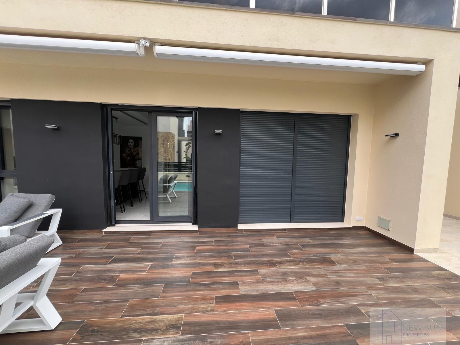 For sale of chalet in Orihuela Costa